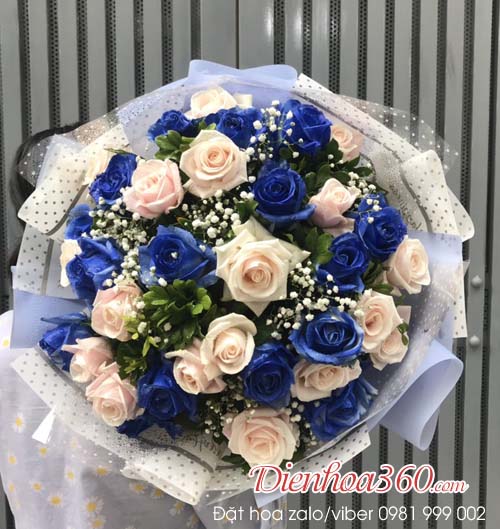 Bó hoa màu xanh